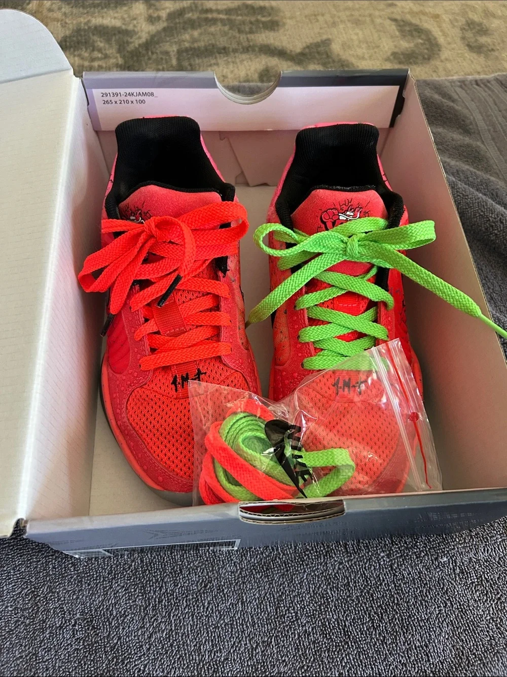 Nike Boys’ Ja 2 Basketball Shoes in size 3